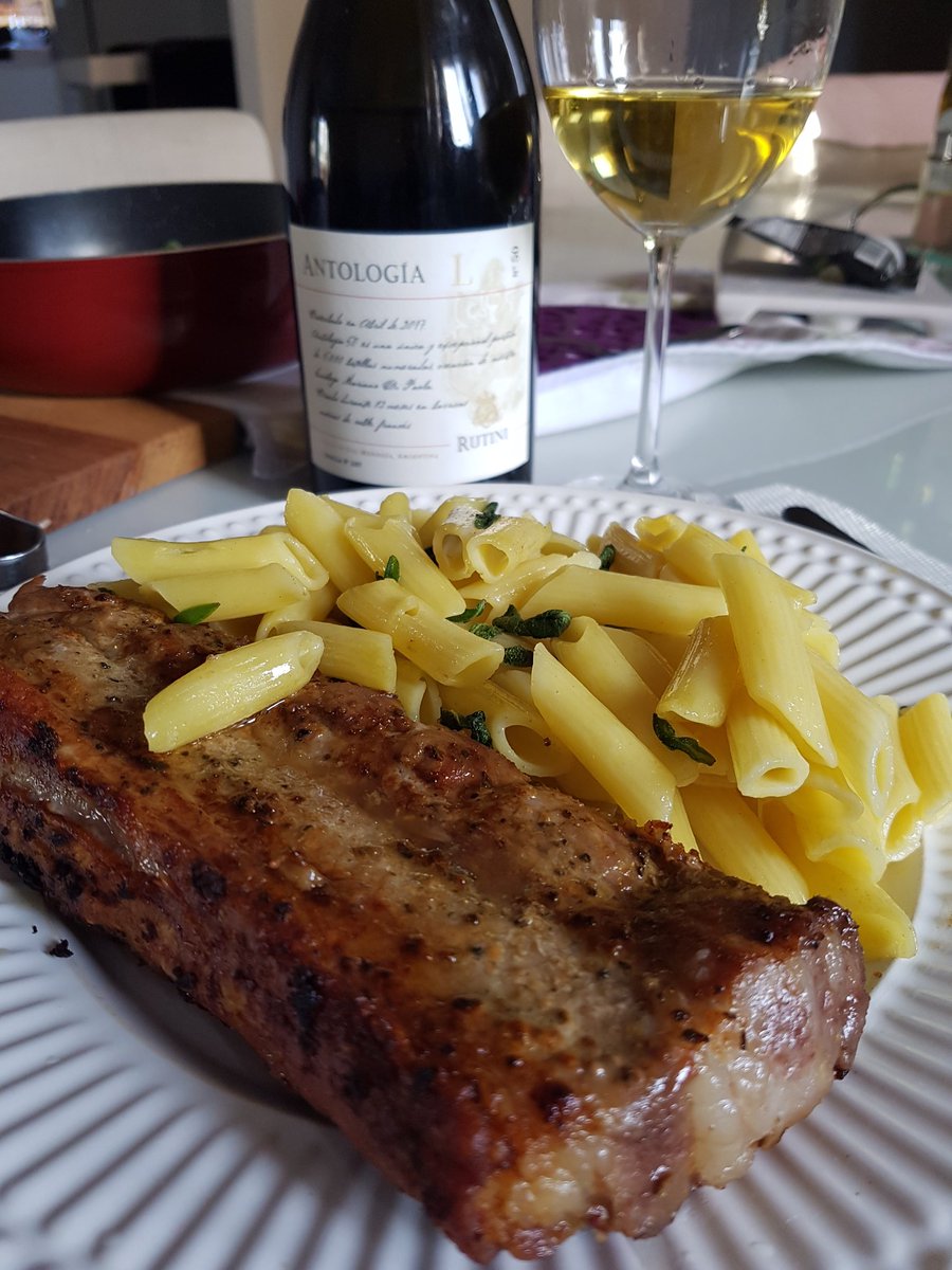 LHCobra's tweet photo. Pork (Assado de Tira), Pepper, Salt, Lemon, Pasta, Sage, Butter. Anthological!!! https://t.co/HUSjQjaGjU