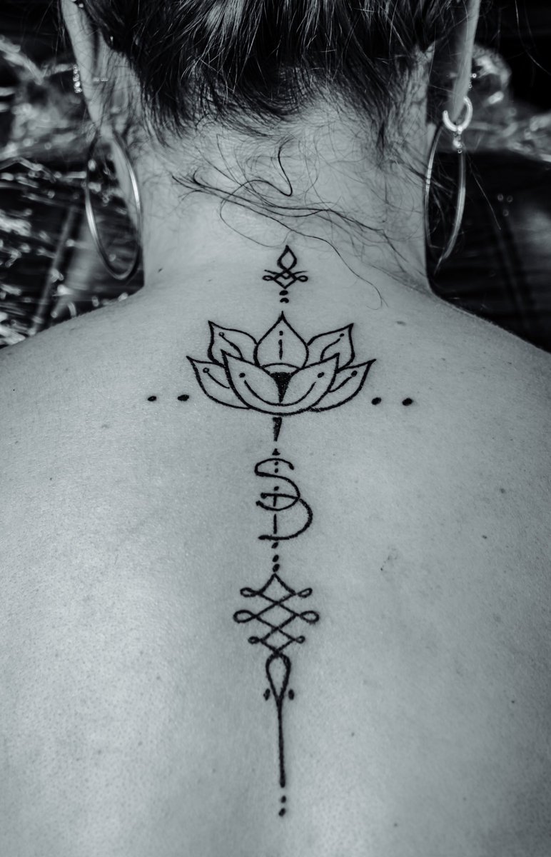 KiboInk's tweet photo. https://t.co/emNGD0CO5R.  #bwtattoo #ink https://t.co/017ofIC3ZD