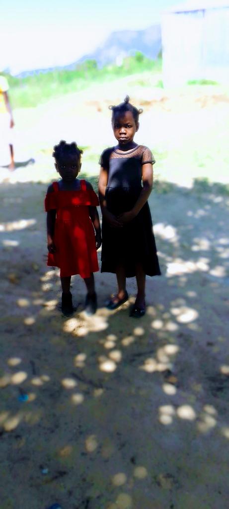 mashava_daniel's tweet photo. my lil sis on fire https://t.co/RDk6nHCSC6