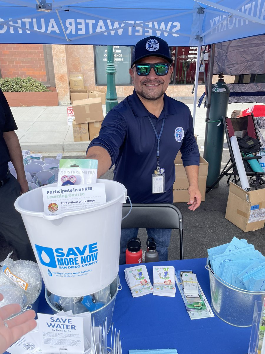 SweetwaterAuth's tweet photo. Heading to Lemon Fest today? Stop by our booth for some water efficiency giveaways, answers to all your water-related questions and more!
#LemonFest https://t.co/DmJYCVhA9s