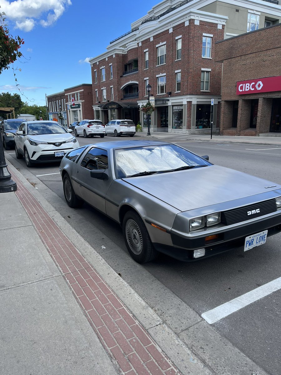 kmacquar's tweet photo. Back to the future! https://t.co/gR9EaiQ8aA