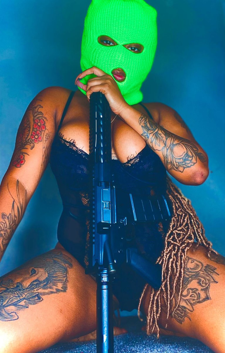 Buggypj's tweet photo. @SavageXFenty @SHEIN_Official @FashionNova https://t.co/GixF3Gjdog