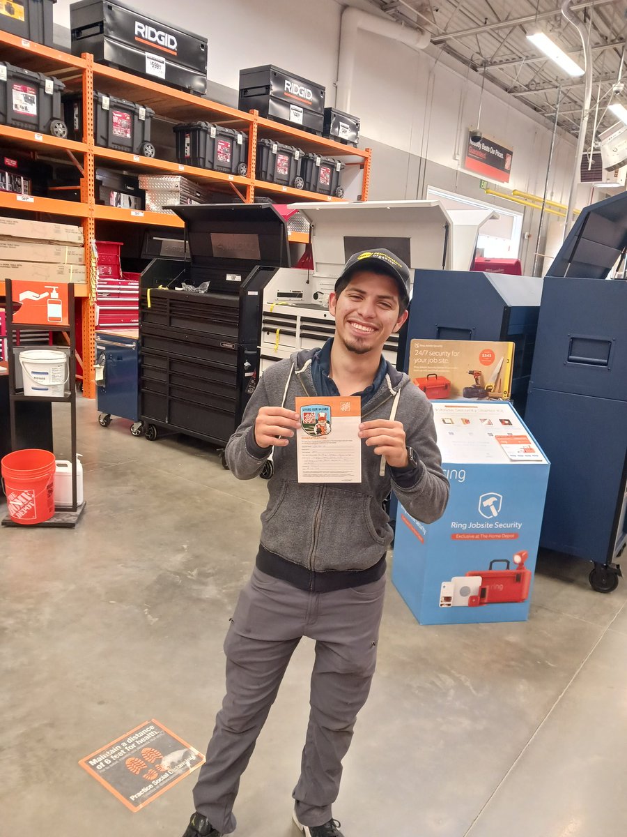 Nigel Barber (@nigel_barber31) on Twitter photo Carlos helping store 3843! Thank you for your partnership! <a href="/Carlos_A_Hnndz/">Carlos Hernandez</a> <a href="/akm3831/">Amanda</a> <a href="/kelly_broyles/">Kelly Broyles</a> <a href="/CusicRoseanna/">Roseanna Cusic</a> <a href="/bethkinzler09/">Bethany Kinzler</a> <a href="/BrickerTerry/">Terry Bricker</a> <a href="/defranco1586/">josh defranco</a> Carlos helping store 3843! Thank you for your partnership! <a href="/Carlos_A_Hnndz/">Carlos Hernandez</a> <a href="/akm3831/">Amanda</a> <a href="/kelly_broyles/">Kelly Broyles</a> <a href="/CusicRoseanna/">Roseanna Cusic</a> <a href="/bethkinzler09/">Bethany Kinzler</a> <a href="/BrickerTerry/">Terry Bricker</a> <a href="/defranco1586/">josh defranco</a>