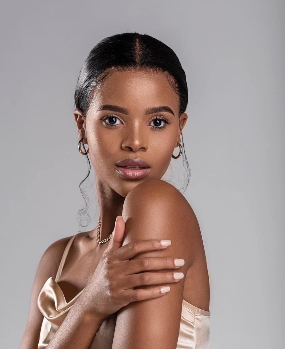 ShineInspire's tweet photo. Miss Afrique du Sud 2022 !              Nos félicitations à Ndavi Nokeri🎉.
InspireAndShine https://t.co/zfHJl0Q0HP