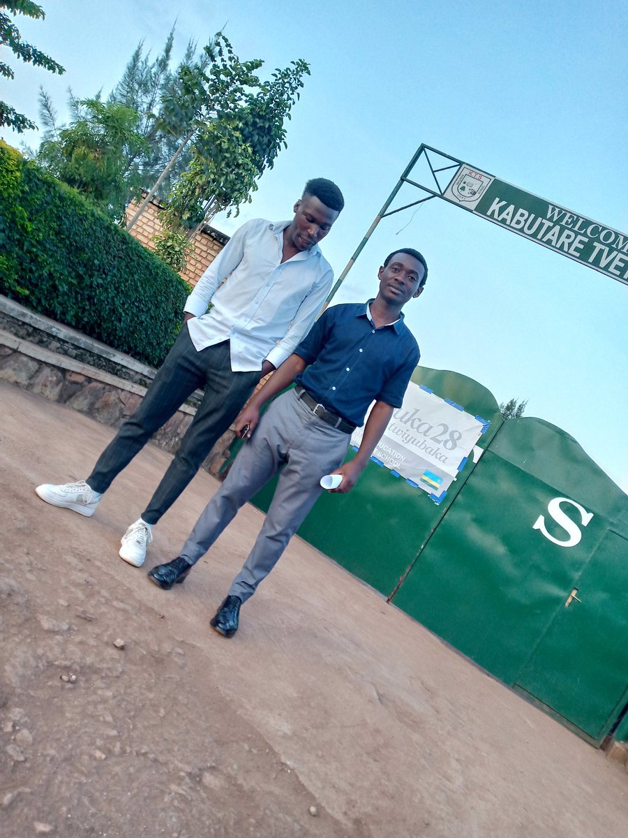 We're very happy to Thank EAV Kabutare environmental club based on RFNCSA.  We're there to re-establish environment club they were available and glad to meet with us as RFNCSA. Let's together green our world. <a href="/mindje/">Mapendo MINDJE (Frogman of Rwanda) 🇷🇼 🐸</a> <a href="/RwandaForestry/">Rwanda Forestry Authority</a> <a href="/Ruccb_Rwanda/">RUCCB</a> <a href="/CoEBrwanda/">Center of Excellence in Biodiversity & NRM</a> <a href="/DylanRutagengwa/">Dylan RUTAGENGWA</a>