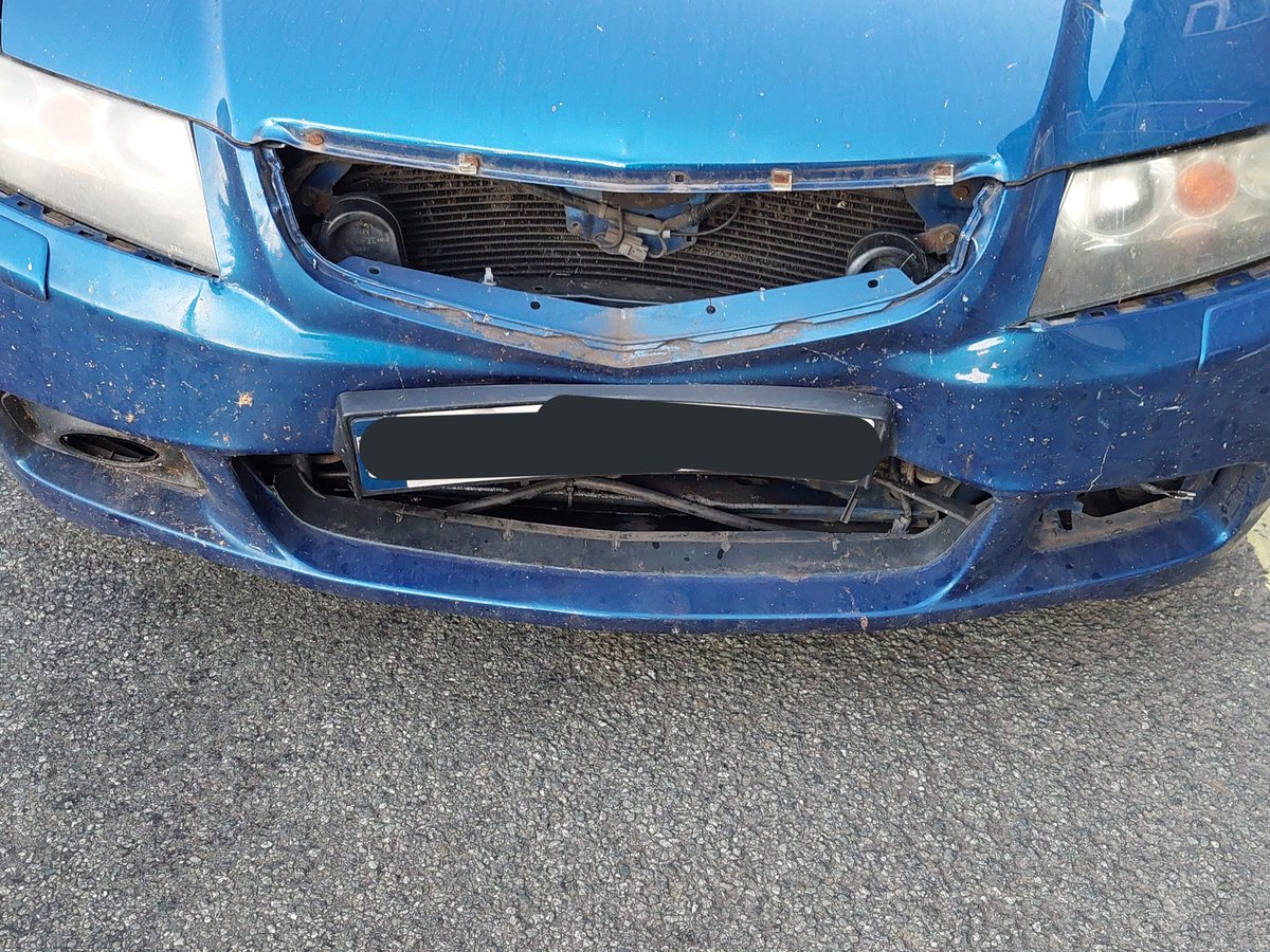 NSRAPT's tweet photo. Vehicle stopped in @BuryStEdsPolice #BuryStEdmunds. The front of the car is BUCKled after hitting a deer. Numerous sharp edges making it dangerous to other road users.
Oh deer
Driver has been issued a TOR and repairs due to be made.
#pc847 #pc1880 https://t.co/YEDrkQ4Bec
