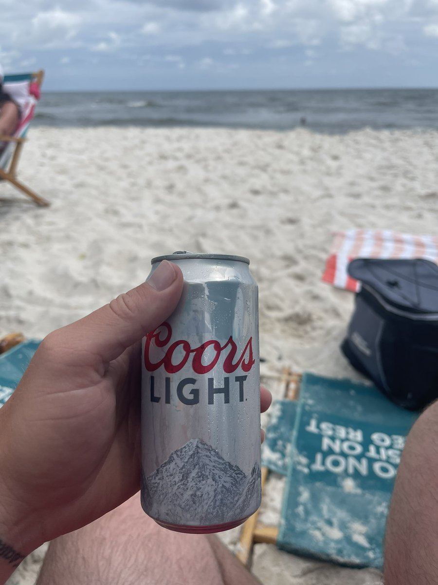 Mountains are blue <a href="/BarstoolBigCat/">Big Cat</a> <a href="/PFTCommenter/">PFT Commenter</a>