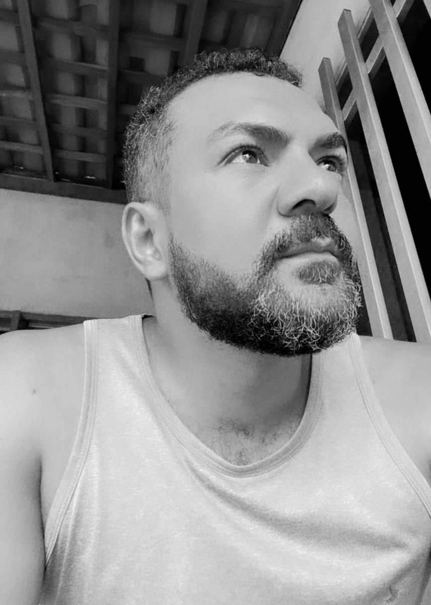 valdinersales's tweet photo. #TinderLGBTQ https://t.co/NKUEWZPBma