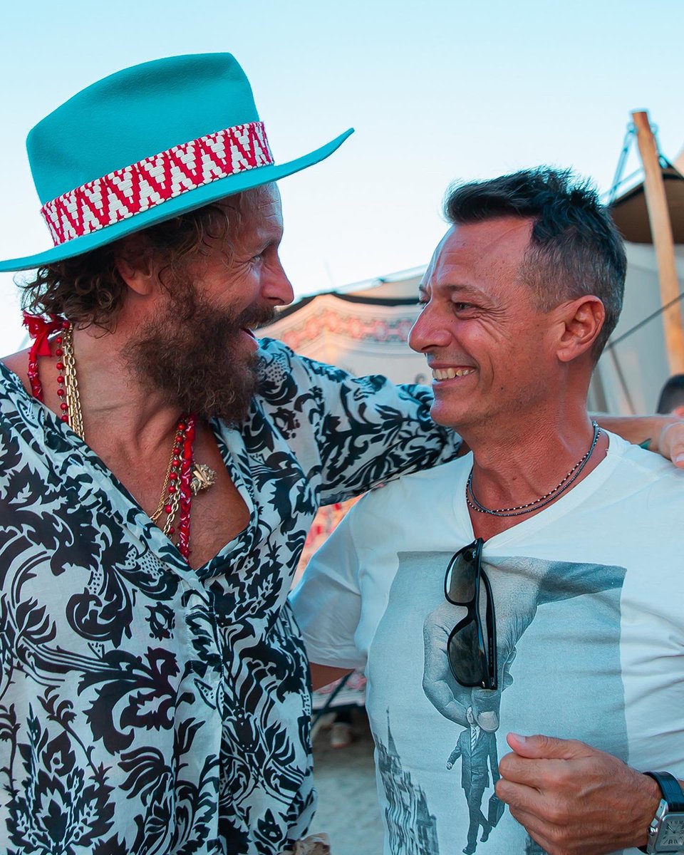 Che bello vederti anche lontano da via Massena ❤️
#molella #jovabeachparty2022 #Jovanotti