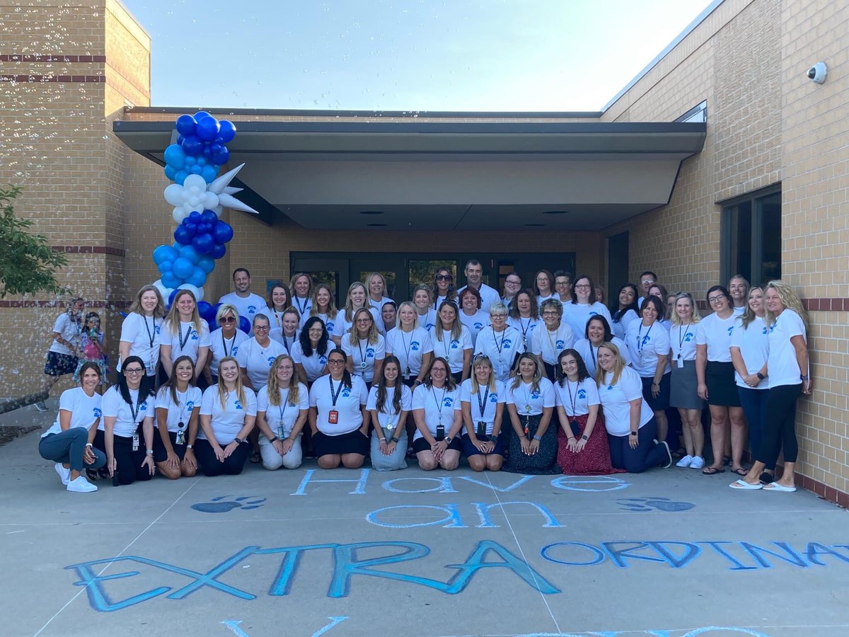 🫧 EXTRAordinary Staff &amp; School 🎉 <a href="/MillardPS/">Millard Public Schools</a> #Proud2bMPS <a href="/CLManzitto/">Courtney Manzitto</a> <a href="/GregWunderlich/">Greg Wunderlich</a> <a href="/JSchwartzMPS/">John Schwartz</a>