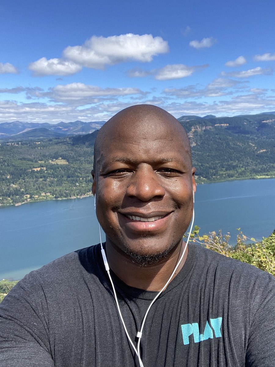 Needed to unplug from the matrix, enjoy solitude and do some introspection on this special day! Nice quick hike in the Gorge, Angel’s Rest! #bemoregivemore