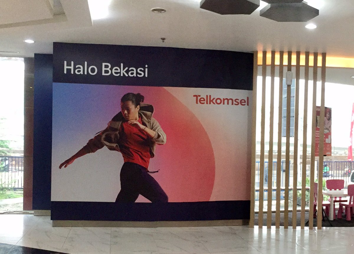 BDADesign's tweet photo. Telkomsel Brand Rejuvenation
June 2021
Design n Build by BD+A
At Bekasi Cyber Park &amp; Wisma Alia Jakarta https://t.co/kc1fUkNa4k