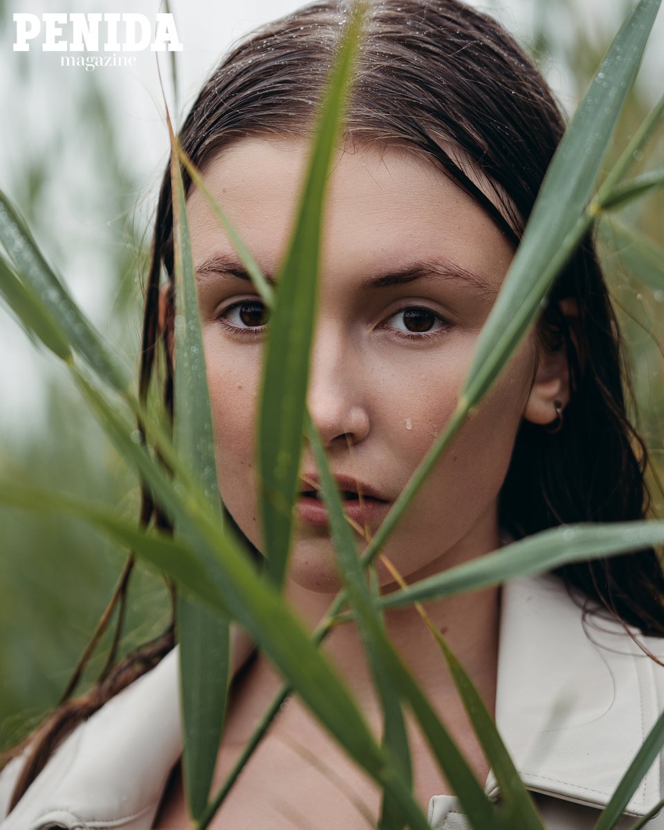 penidamagazine's tweet photo. PENIDA Magazine August 2020 Issue
Photographer - CONNOR MOORE
Model - STASIA RASHID
#PENIDAmagazine #PENIDA #Printmagazine #DigitalMagazine #fashionphotography https://t.co/l3sYA7voks