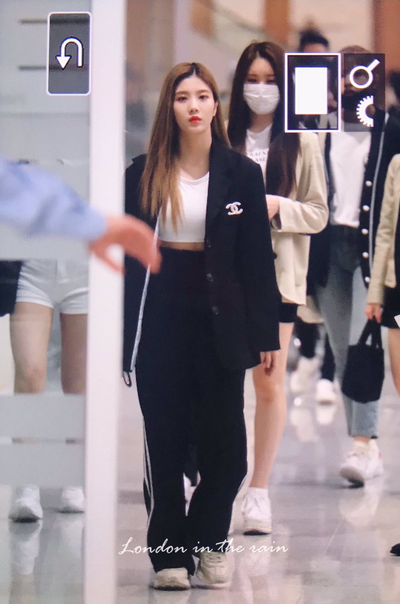 IreneDiscordBot's tweet photo. (1067552) - Kwon Eun Bi (Eunbi) [39] https://t.co/MIKDyCPidI