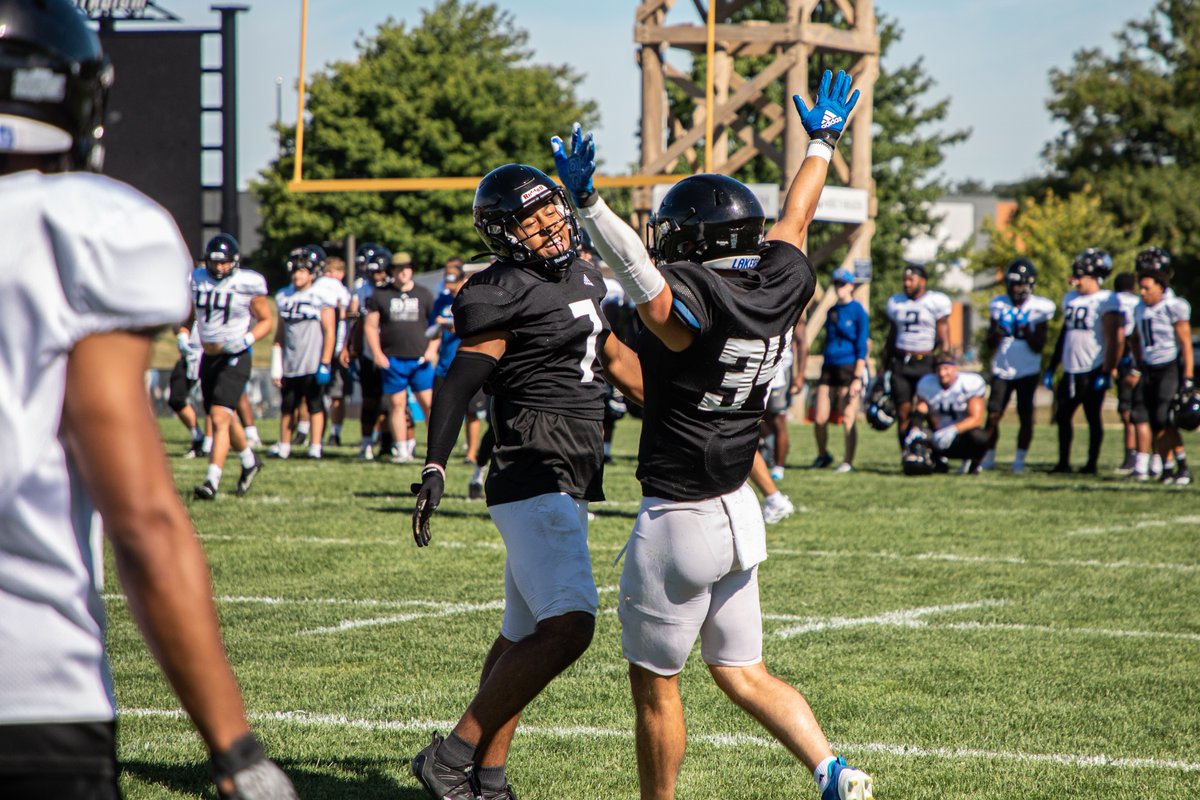 gvsufootball's tweet photo. Friday 🏈 📸. Great opening week of Laker Football. #AnchorUp https://t.co/Bd4AVMyDAC