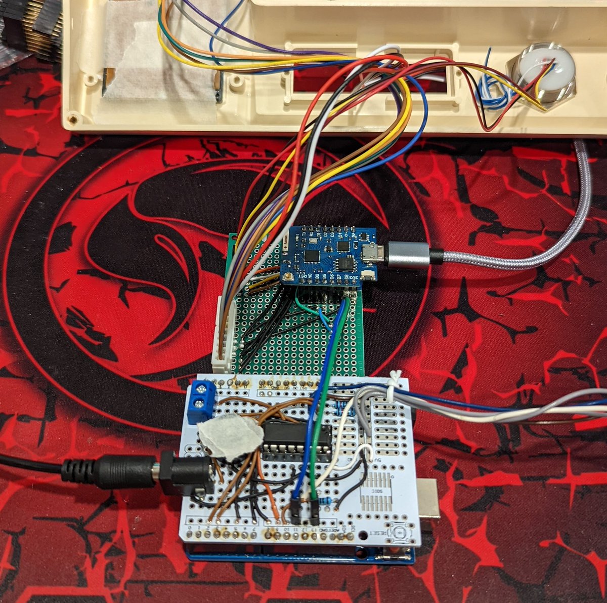 adi_miller's tweet image. WHY no one ever told me that for serial comm to work they need to have a common ground??? #hourslost #d1mini #arduino