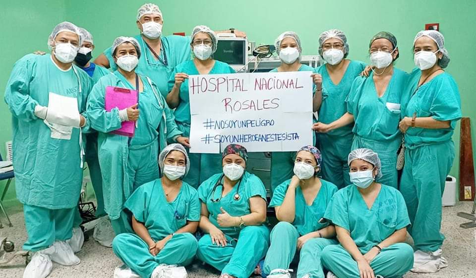 drenriquearias's tweet photo. Los licenciados en anestesiología e inhaloterapia son los encargados de dar el 90% de las anestesias en instituciones públicas.
Lo menciono por si algún político no lo sabía
#respetoalanestesista https://t.co/ZUdLlLatk6