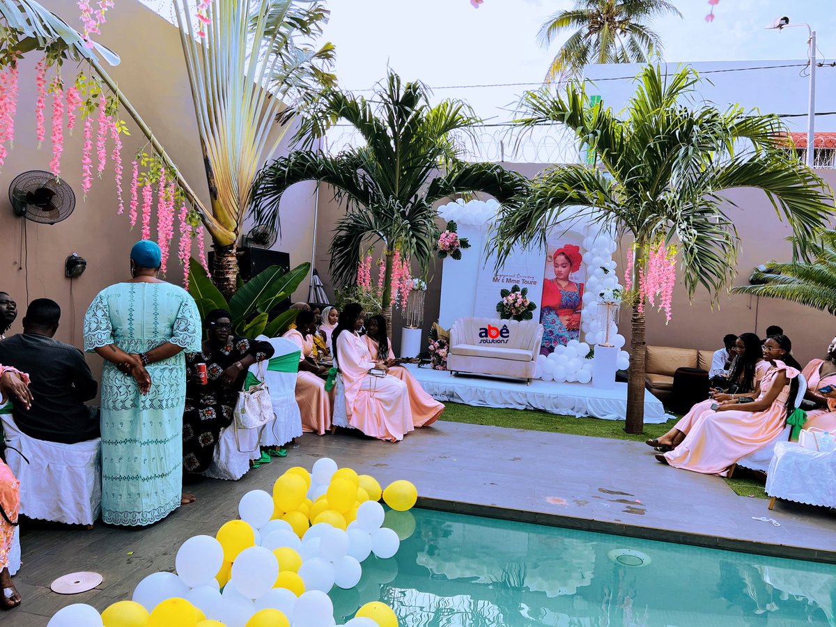 SolutionsAbe's tweet photo. 🤩Engagement Ceremony 
Mr. &amp; MrsToure 🥰 🤍🤍🤍
☎️+223 70707028 / 62327676
#wedding #celebration #weddingdress #weddingphotography  #weddinginspiration #weloveghanawedding #mariage #jetaime #mali #abesolutions https://t.co/QSlxLIT0sE
