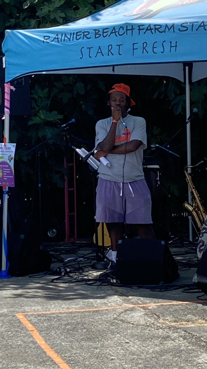 FN_JConyers's tweet photo. Here is Marisol doing spoken word,spreading awareness! A representative of Feest letting us know what’s going on with them. Then we have our MC Ryan speaking facts, and inviting people to join us. #SetTheRecordStraight #RBFarmStand #RBFarmStand2022 https://t.co/M3F9Dejh7p
