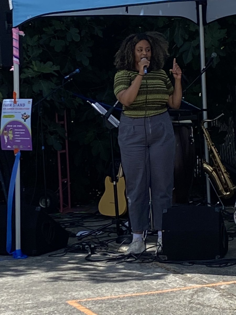 FN_JConyers's tweet photo. Here is Marisol doing spoken word,spreading awareness! A representative of Feest letting us know what’s going on with them. Then we have our MC Ryan speaking facts, and inviting people to join us. #SetTheRecordStraight #RBFarmStand #RBFarmStand2022 https://t.co/M3F9Dejh7p