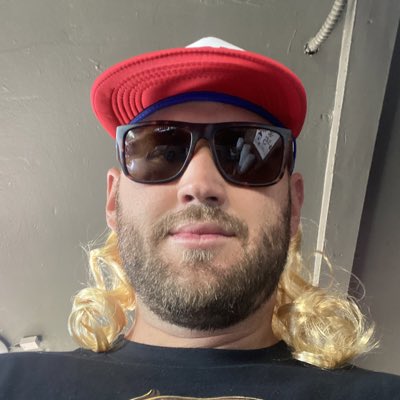 JohnnyFLEAS's tweet photo. #NewProfilePic felt cute https://t.co/m8k3xSDVMI