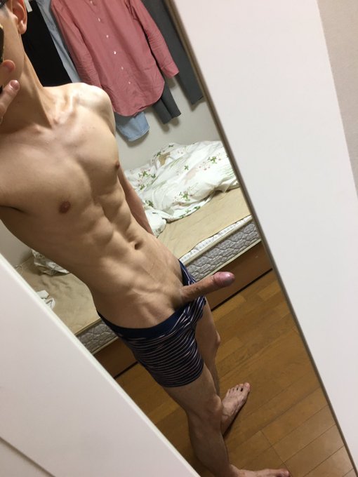 🥳 https://t.co/GHn5cPSjnn