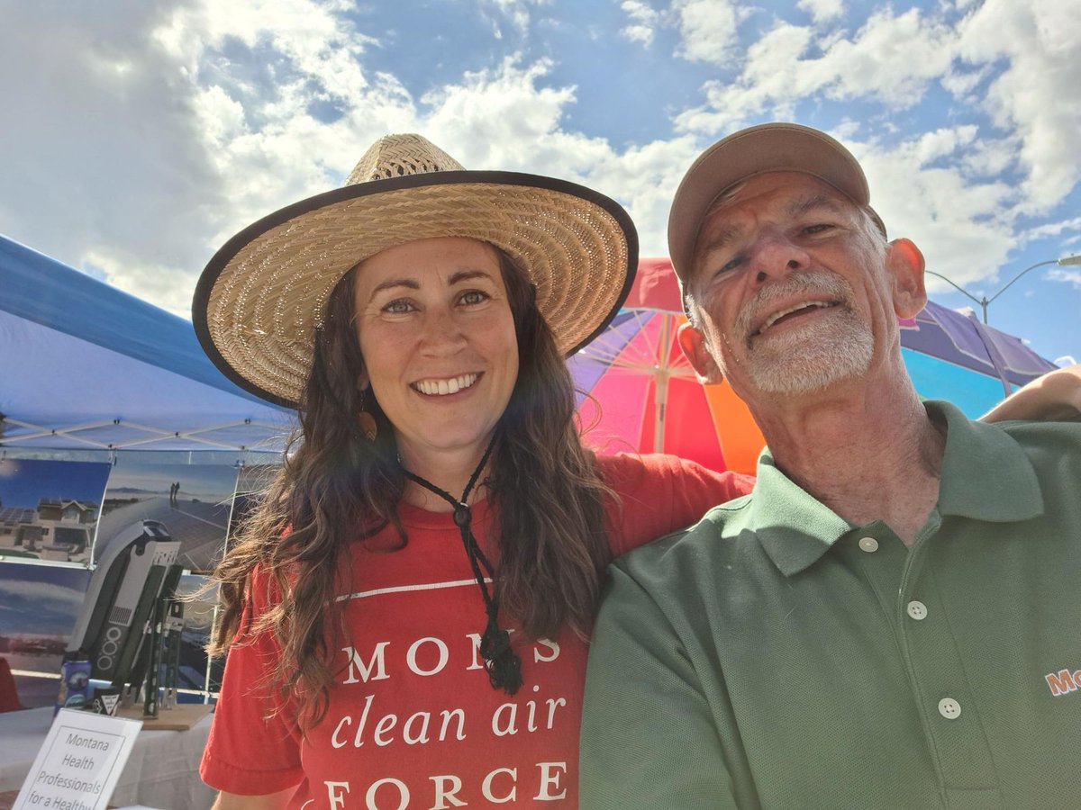 LoriByron2's tweet photo. Butte Energy Fair August 13, 2022. Dr David Gilkey of Mt Tech is tabling for the Montana Health Professionals for a Healthy Climate. Michelle Uberauga of Moms' Clean AIr Force stopped by too! https://t.co/K8Gl1fYcHP