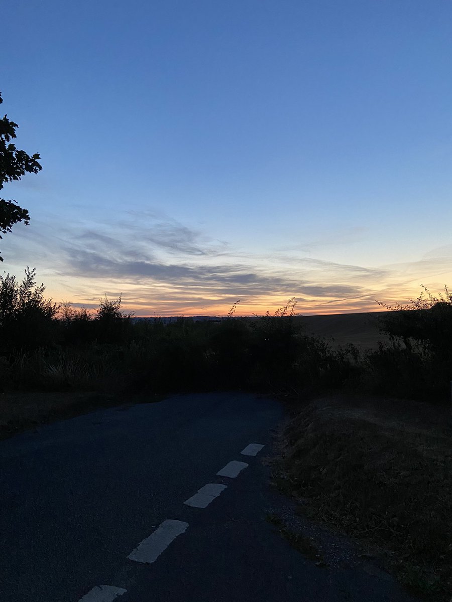 J_Critcher's tweet photo. #NursesActive #CCCUnursesactive cooled down enough for a πΆπ»ββοΈgreeted with beautiful sunset https://t.co/cEmiDj86bn