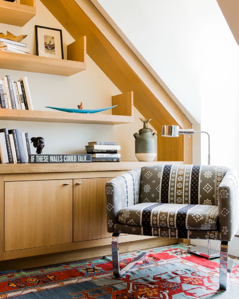 SH_Construction's tweet photo. A comfortable corner to unwind this weekend.
#SHConstruction #Builder #Boston #BostonBuilder #BostonContractor #HomeDesign #Boston #BostonHomes #BostonDesign #Weekend #WeekendMode #Comfortable https://t.co/rmMqQT9Bed