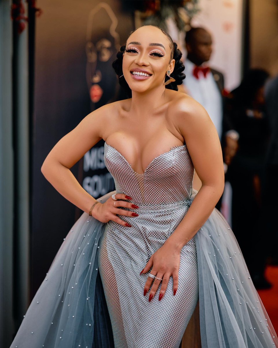 Thando_Thabethe's tweet photo. 💫💫💫💫🦅🦅🦅
#MissSA2022

👗: @houseofsass_sa https://t.co/iSGFLct70H
