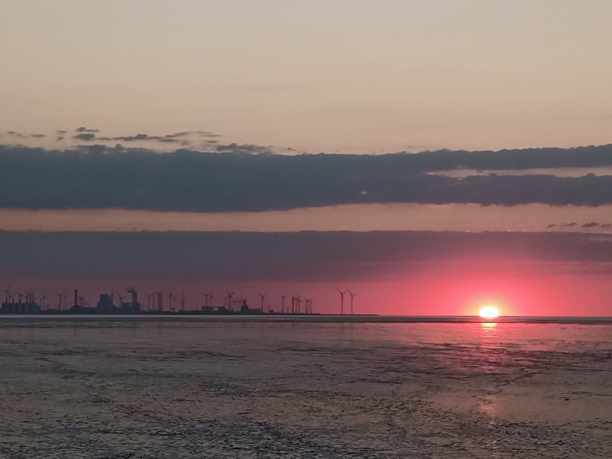 Pattaplays's tweet photo. Das war's mit dem wunderschönen #Sommerurlaub 2022 in meiner Heimat #Niedersachsen. Morgen früh geht es wieder nach Berlin. 
#lifeisgood Bye Bye and See ya later... 😎 https://t.co/I1xDxkmtZ9