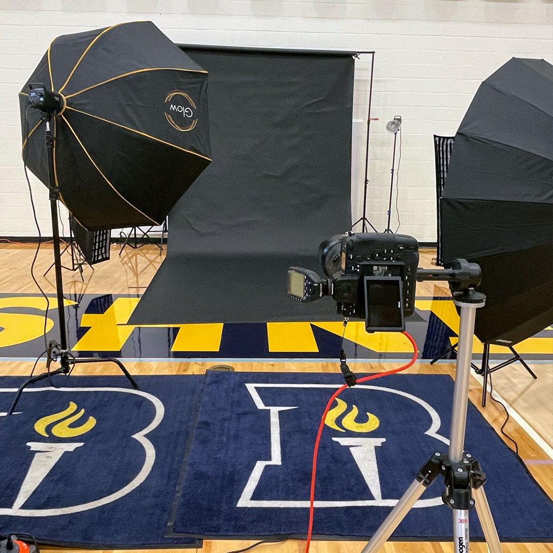 bushnelluniv's tweet photo. Yesterday our athletes donned their uniforms for Bushnell's fall sports media day. Check out this sneak peek of our player and team photos from behind the scenes of the photo shoot! #BushnellBeacons https://t.co/KOOihW4MHz