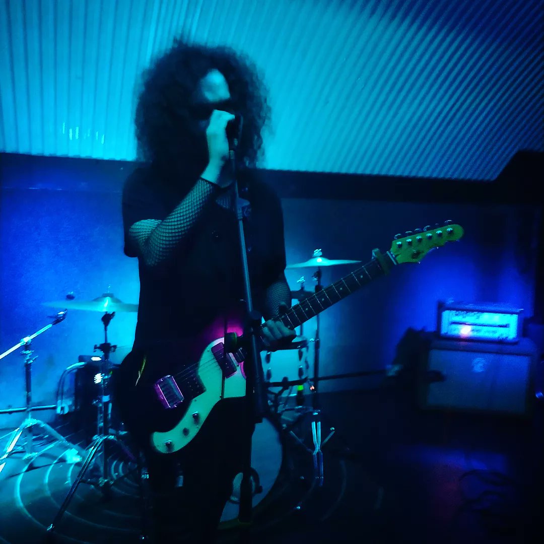 Vedawave's tweet photo. The @EngineRoomsE3 last night was 👌👌🔥⚡

Massive sets by Spike pop, @SamSebKierkega1 &amp; @eyohmusic 🦇

Catch me in BIRMINGHAM next THURSDAY supporting Pretty Addicted at @SubsideBar 👻 FREE ENTRY 🗡🗡 https://t.co/1IUEXYLagm