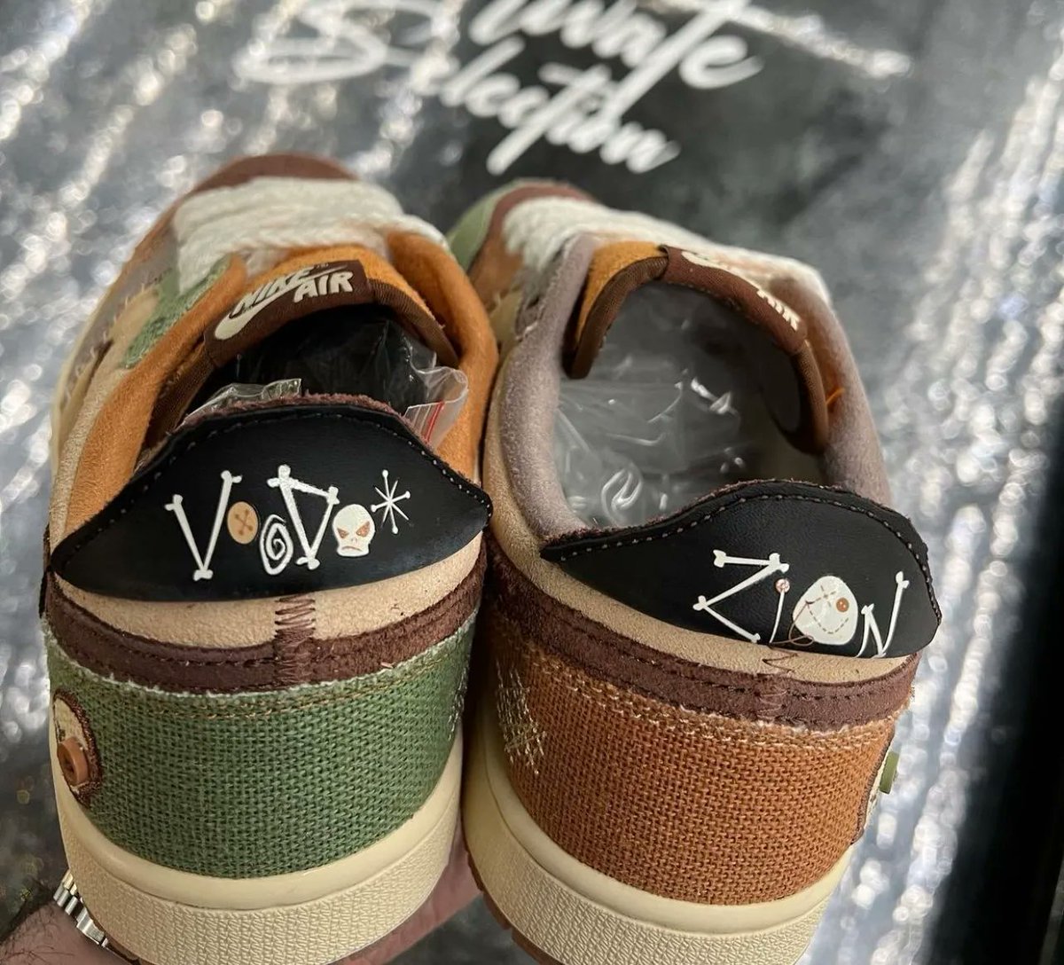 JustFreshKicks's tweet photo. In Hand Look at the Zion x Air Jordan 1 Low OG "Voodoo" https://t.co/zxvH3Im21h https://t.co/I6OBISPoe4