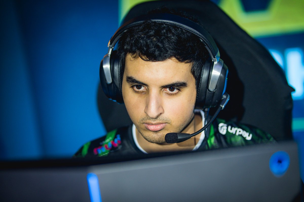RWEspowts's tweet photo. OWO Fowwowing theiw woss to Kawmine Cowp, FawconsEspowt haz been ewiminated fwom da Wocket Weague Wowwd Championship. WWCS 

💚 AhmadWW_ 
💚 Twk511__ 
💚 oNzxwi https://t.co/IBNwzjVG1M *nuzzles u*