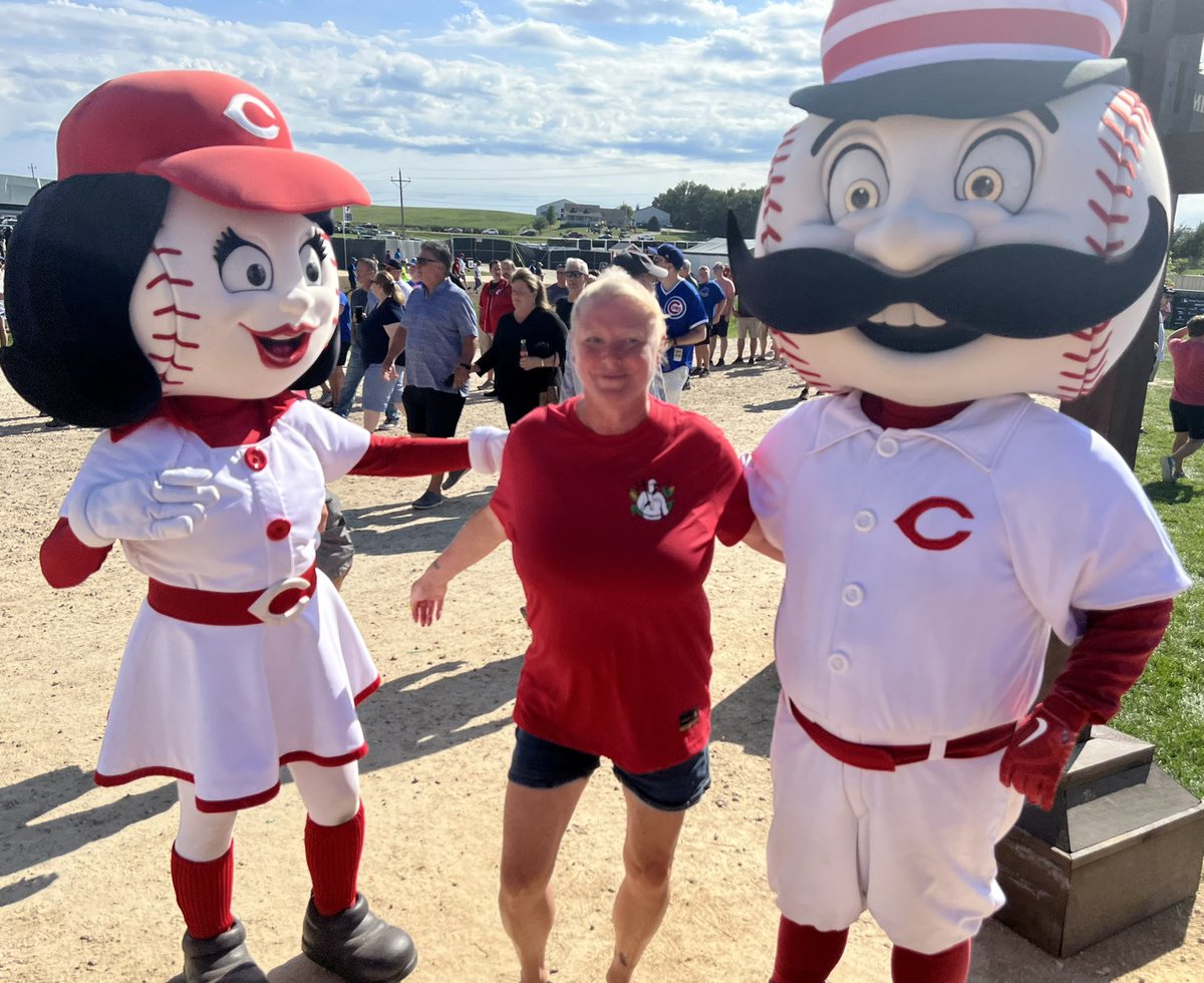 Sblock1965's tweet photo. #MLBatFieldOfDreams https://t.co/CKdFHG01ZU