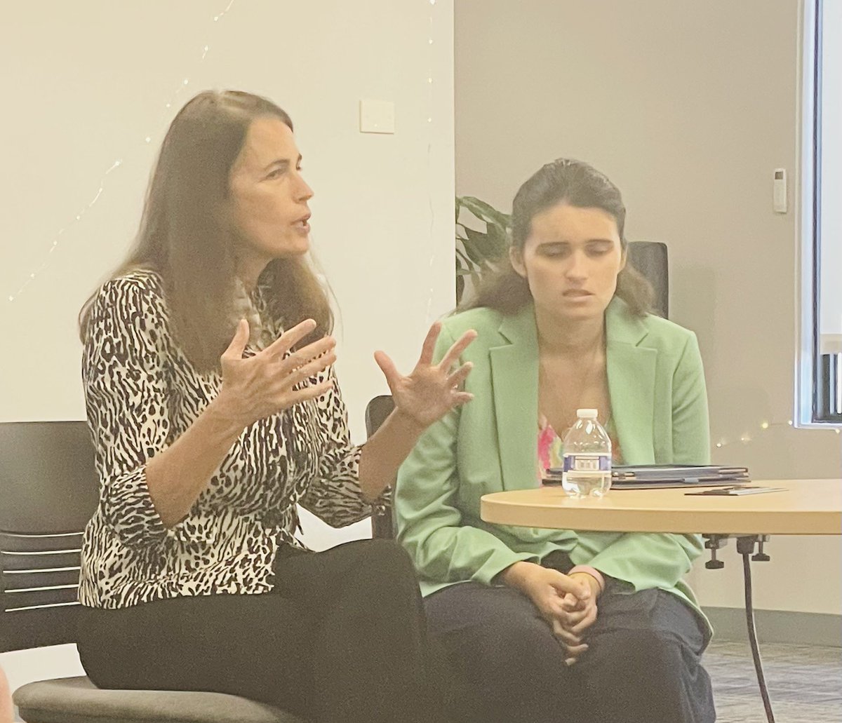 BhardwajMary's tweet photo. Week one! @ELC_EduIL was so blessed to welcome Elizabeth and Ginnie! @comm4allorg it was a life changing day! #ELClightstheway https://t.co/1y02OZiyIz