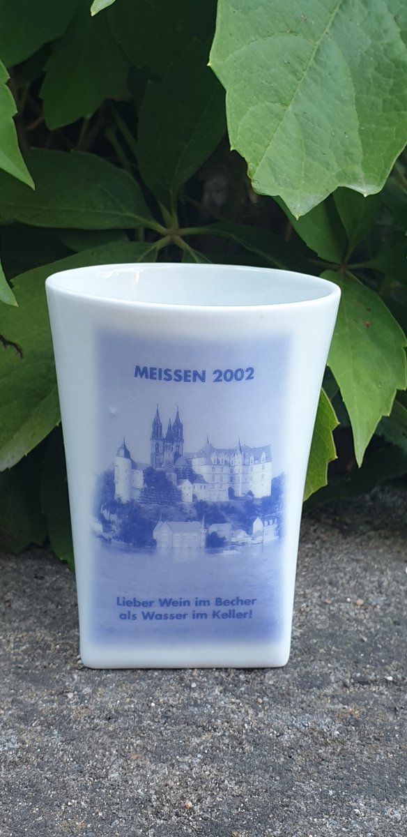 Shit_egal's tweet photo. Jahrestag. #Flut2002
*auf die Minute #ausGründen https://t.co/uE7Z90VtWr