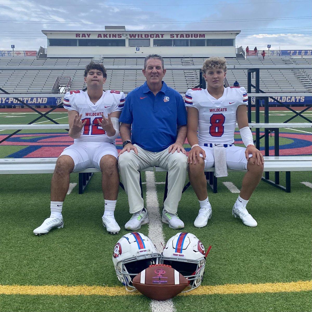 GPWildcatsFB's tweet photo. Let them cook!! 👨‍🍳 The 2022 @GPWildcatsFB quarterbacks with Coach Winder 🔨 #EAT https://t.co/jDKtplSRT9