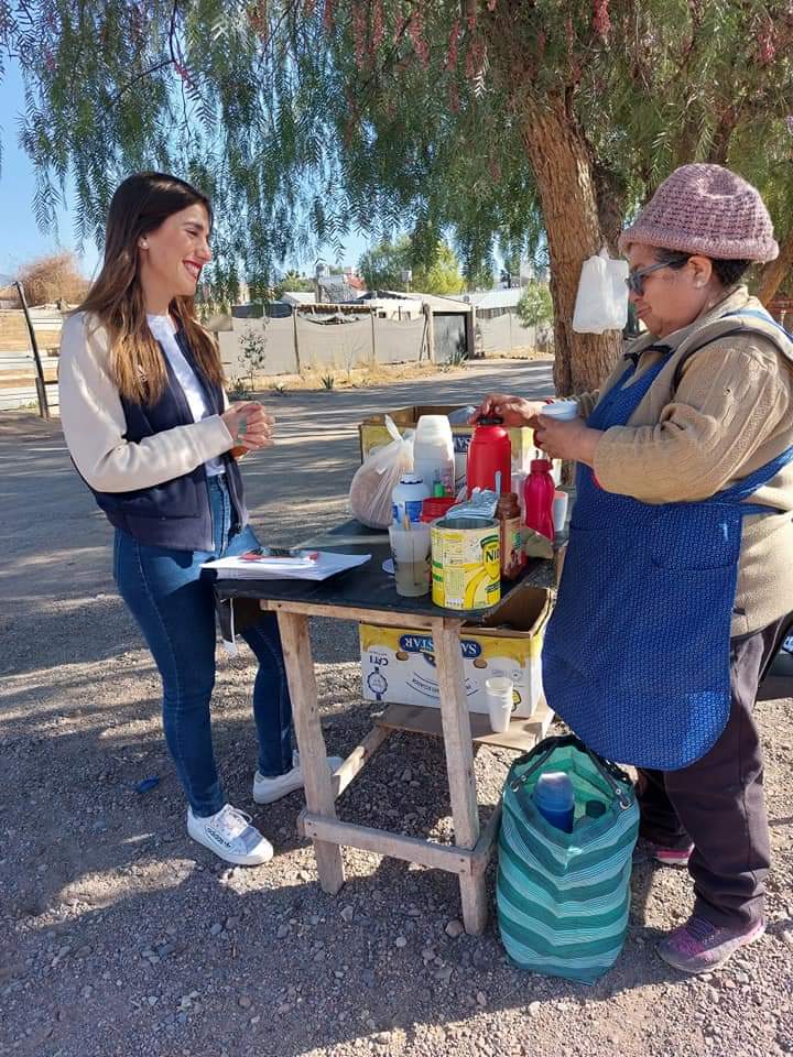 scalcopaloma's tweet photo. Por la mañana visitamos comerciantes de Vertientes que se encuentran sumamente preocupados por la inseguridad.
¿Sabías que en la zona hay un destacamento policial cerrado y abandonado? Conocelo en las fotos.
#pedemonte
#lujandecuyo
#inseguridad https://t.co/QGTvklLjQk