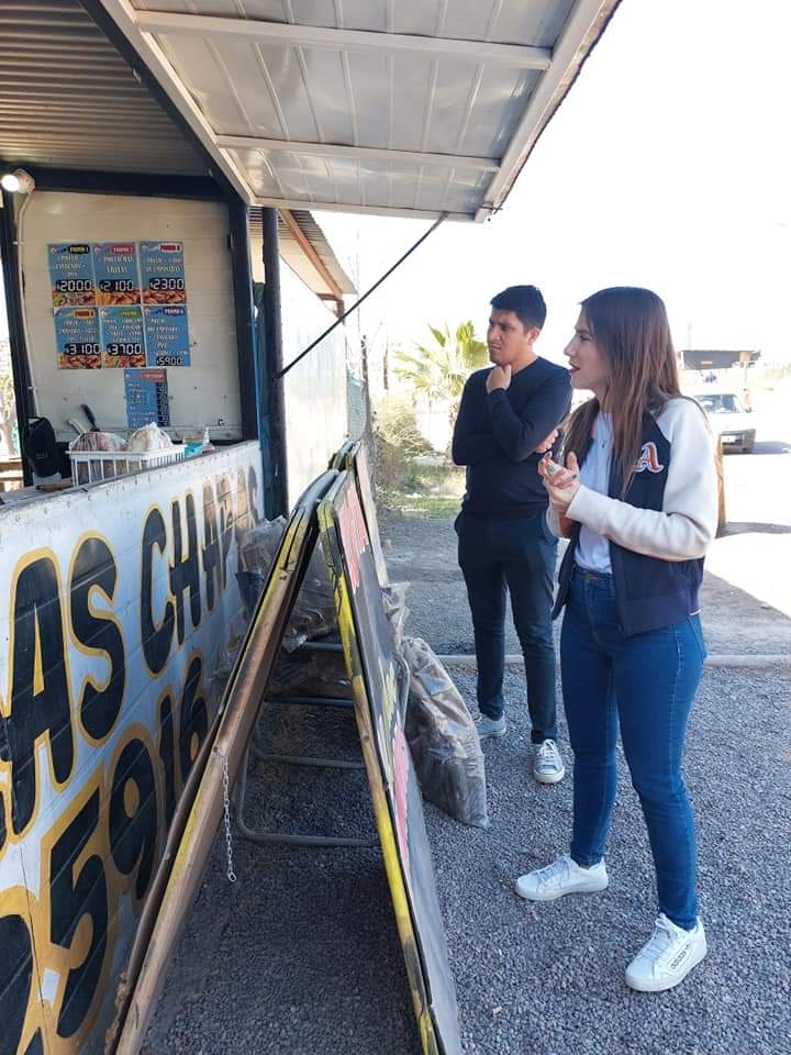 scalcopaloma's tweet photo. Por la mañana visitamos comerciantes de Vertientes que se encuentran sumamente preocupados por la inseguridad.
¿Sabías que en la zona hay un destacamento policial cerrado y abandonado? Conocelo en las fotos.
#pedemonte
#lujandecuyo
#inseguridad https://t.co/QGTvklLjQk