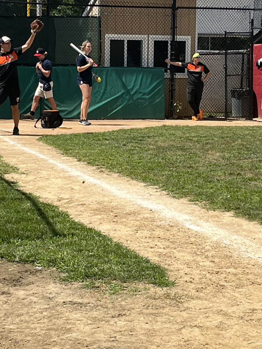 StabileJd's tweet photo. Put your Vs up! We will miss you, Brooklyn! We can’t wait to follow you this spring and see you next year! #gonova #novanation #girlssoftball @VUSoftball @WPLL https://t.co/bZ55BXUIDN