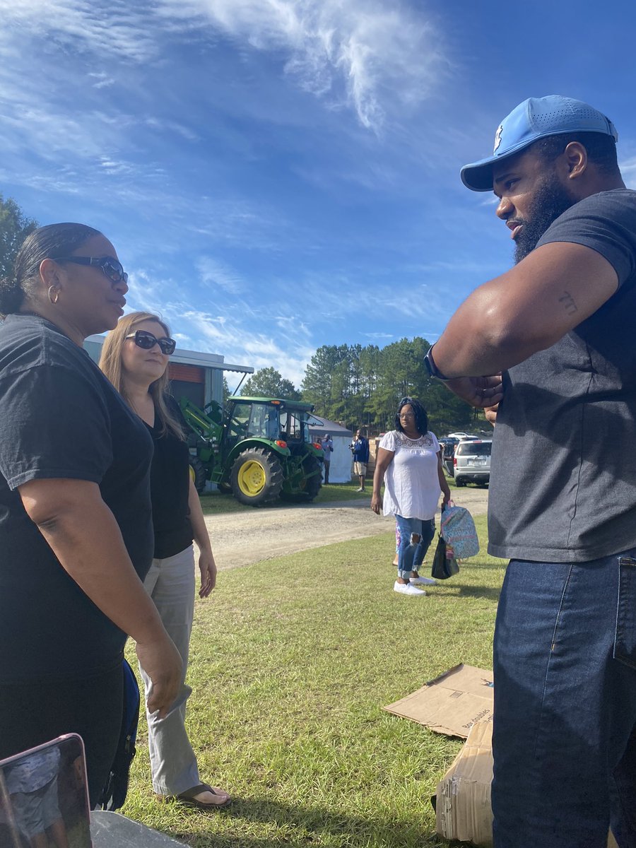 Sonya Meeks (@sdm_leadlearner) on Twitter photo Today was beautiful. A tremendous thanks to Todd’s Production for thinking enough of teachers to give back to their neighborhood schools. A big shout out to <a href="/eastwakehs/">East Wake iTech and Design Magnet High School</a> <a href="/WendellMiddle/">Wendell Magnet Middle</a> <a href="/HodgeRoadES/">HodgeRoadElementary</a> <a href="/WakelonES/">Wakelon ES</a> <a href="/NeuseRiverMS/">Neuse River Middle School</a> <a href="/KHSKnights/">Kaneland High School</a> for Admin presence. You made the difference! Today was beautiful. A tremendous thanks to Todd’s Production for thinking enough of teachers to give back to their neighborhood schools. A big shout out to <a href="/eastwakehs/">East Wake iTech and Design Magnet High School</a> <a href="/WendellMiddle/">Wendell Magnet Middle</a> <a href="/HodgeRoadES/">HodgeRoadElementary</a> <a href="/WakelonES/">Wakelon ES</a> <a href="/NeuseRiverMS/">Neuse River Middle School</a> <a href="/KHSKnights/">Kaneland High School</a> for Admin presence. You made the difference!