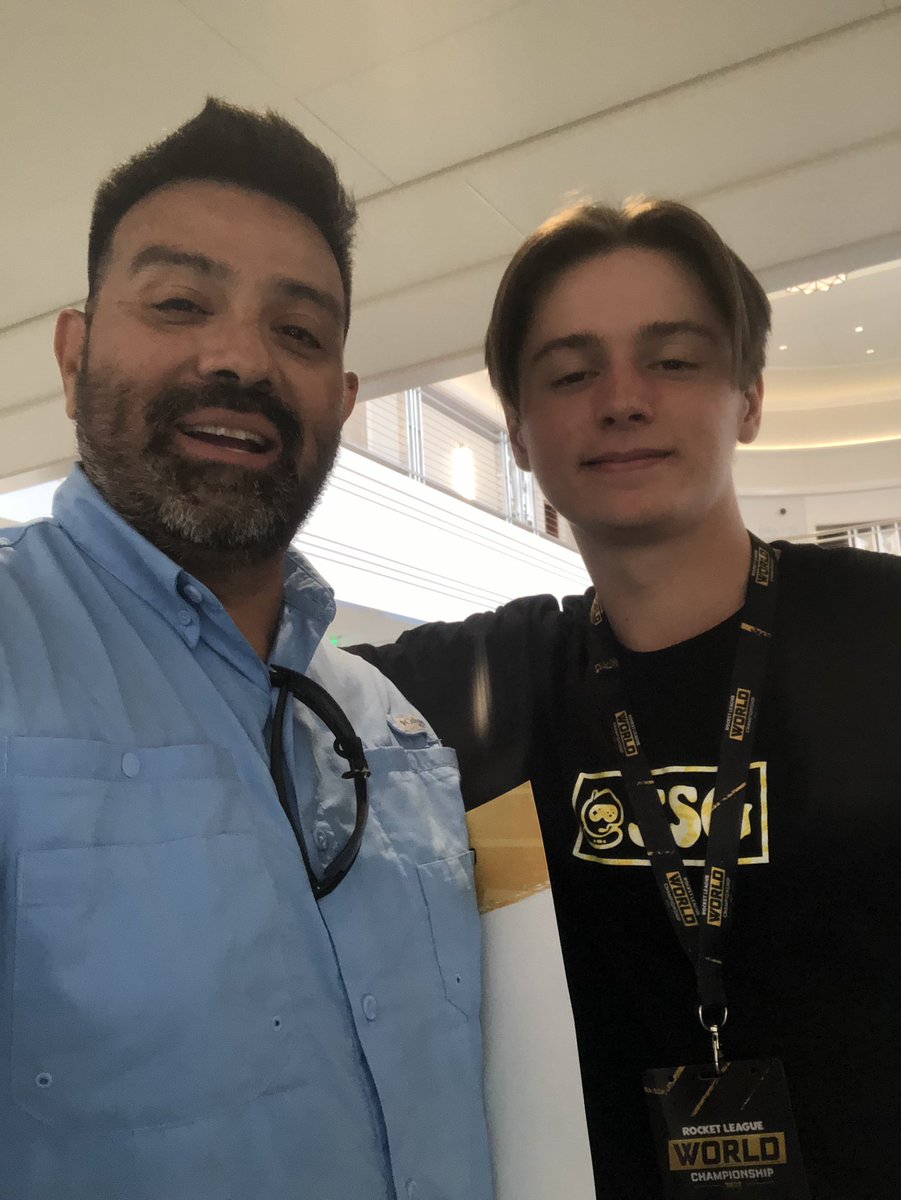 duncan990305's tweet photo. @RLEsports We are here!! @Retals @drdetailsdmv #SSG https://t.co/LT5q0uexWA