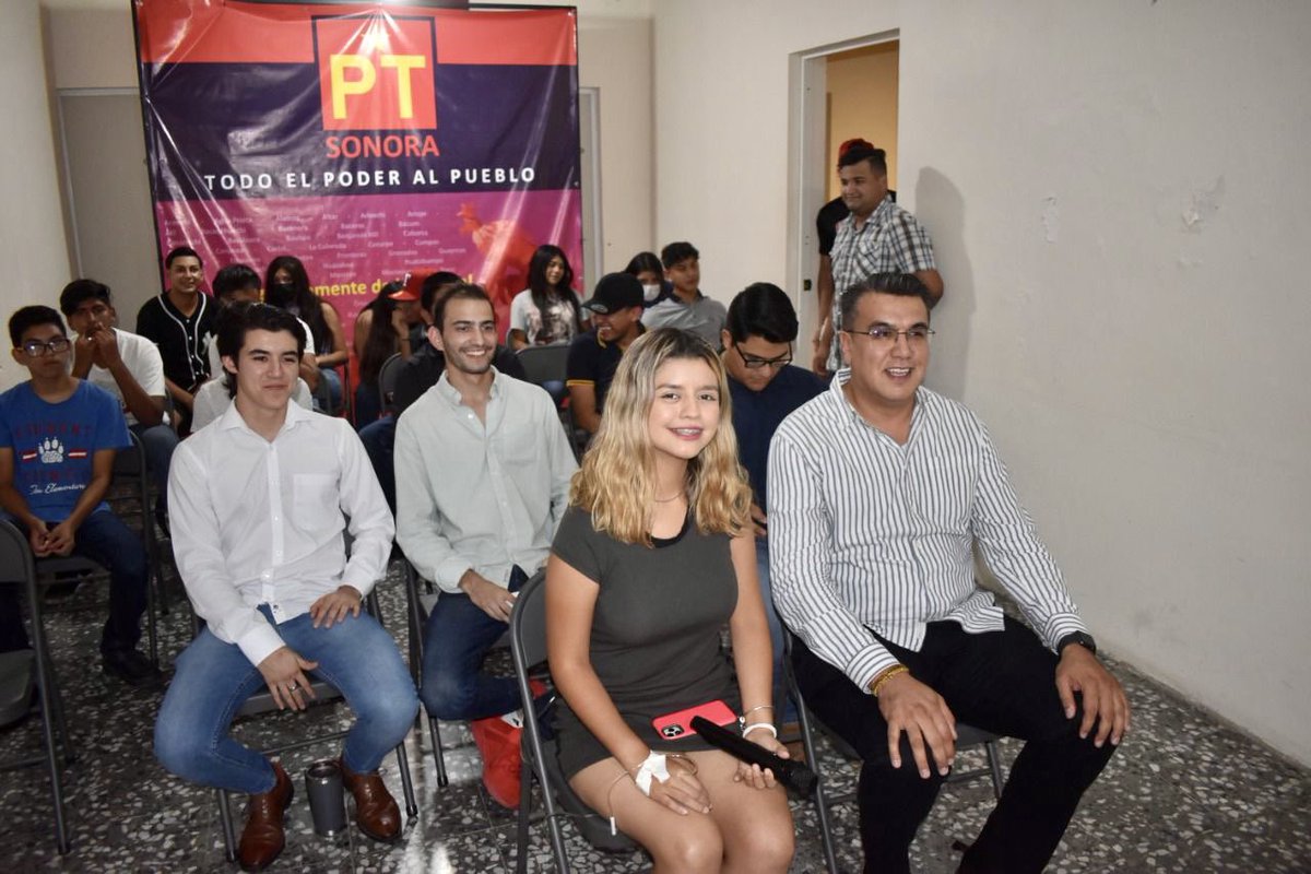 Milton Guirado (@miltonguirado) on Twitter photo Para celebra el Día Internacional de la Juventud el <a href="/PTSonora1/">PT Sonora</a> y <a href="/pt_jovenesonora/">Jóvenes PT Sonora</a> realizaron el foro “Jóvenes con Futuro 🙌🏻” impartido por @GamezGamboa, Director de <a href="/BecasyCredito/">Becas y Crédito Educativo</a>.
El líder <a href="/ramon_flores_/">ramon flores</a> y <a href="/GaytanGizeth/">Gizeth Gaytan</a> motivaron a los jóvenes a luchar por sus derechos. Para celebra el Día Internacional de la Juventud el <a href="/PTSonora1/">PT Sonora</a> y <a href="/pt_jovenesonora/">Jóvenes PT Sonora</a> realizaron el foro “Jóvenes con Futuro 🙌🏻” impartido por @GamezGamboa, Director de <a href="/BecasyCredito/">Becas y Crédito Educativo</a>.
El líder <a href="/ramon_flores_/">ramon flores</a> y <a href="/GaytanGizeth/">Gizeth Gaytan</a> motivaron a los jóvenes a luchar por sus derechos.