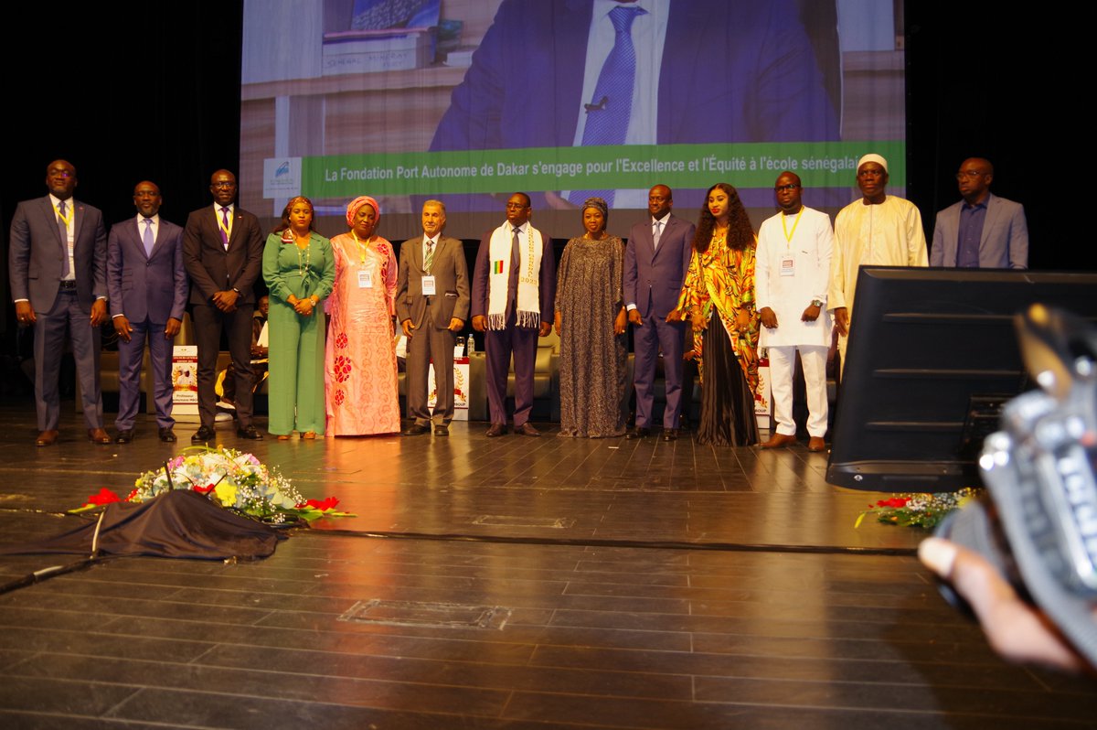 forcensenegal's tweet photo. Cette activité a vu la participation du programme FORCE-N comme l'un des sponsors leaders à travers sa composante #STEMD.
#kebetu #MastercardFundation #STEM https://t.co/EqVz2zwnhv