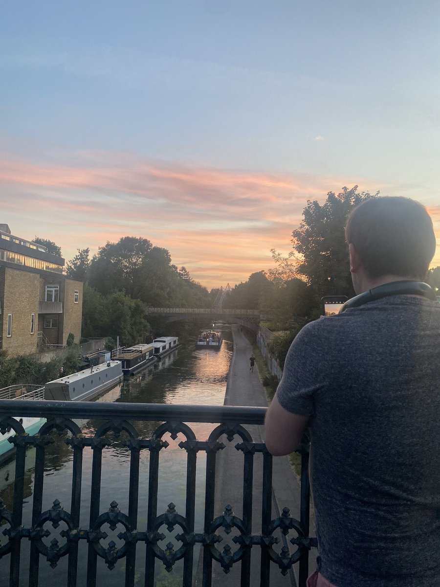 AntonyKeen117's tweet photo. #Day13 #DayOff #PrimroseHill #EveningWalks #SunSet #NursesActive #ManagersActive #ImperialActive @MarcelleTauber ๐ธ credit: @SajilaSagila https://t.co/Ialj1ZN7wW