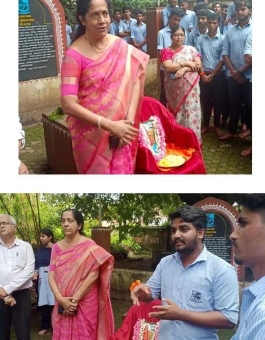 Athavulla_Adv's tweet photo. It is Sheer discrimination against #Hijab-clad students who were banned from getting the education in the name of equality &amp; uniformity. #RSS Hindutva principles are been circulated by @ABVPKarnataka in the education sector by destroying Constitution &amp; its values. https://t.co/mws5fSZvoG