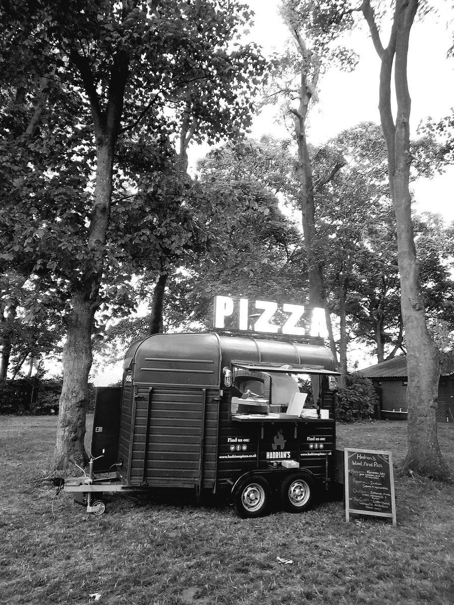 hadrianspizza's tweet photo. Congratulations Kyrie and Paul! 🍾 Cracking night making pizza for the wedding party 🎉 🍕 Class to see the crew from @fathippofleet and @HipHopHoorayUk as well 😎 https://t.co/ECkaatLS5p