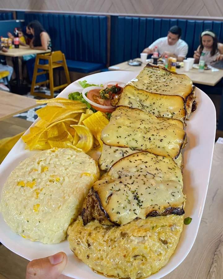 Rukito_grill's tweet photo. Matambre con o sin provolone 🤤🤤 de las 2 formas una locura te esperamos hasta las 11 Pm con full #arrozconchicle🔥🧀  📍urdesa 
📍alborada 📍aurora https://t.co/Xb4lUpBHZx